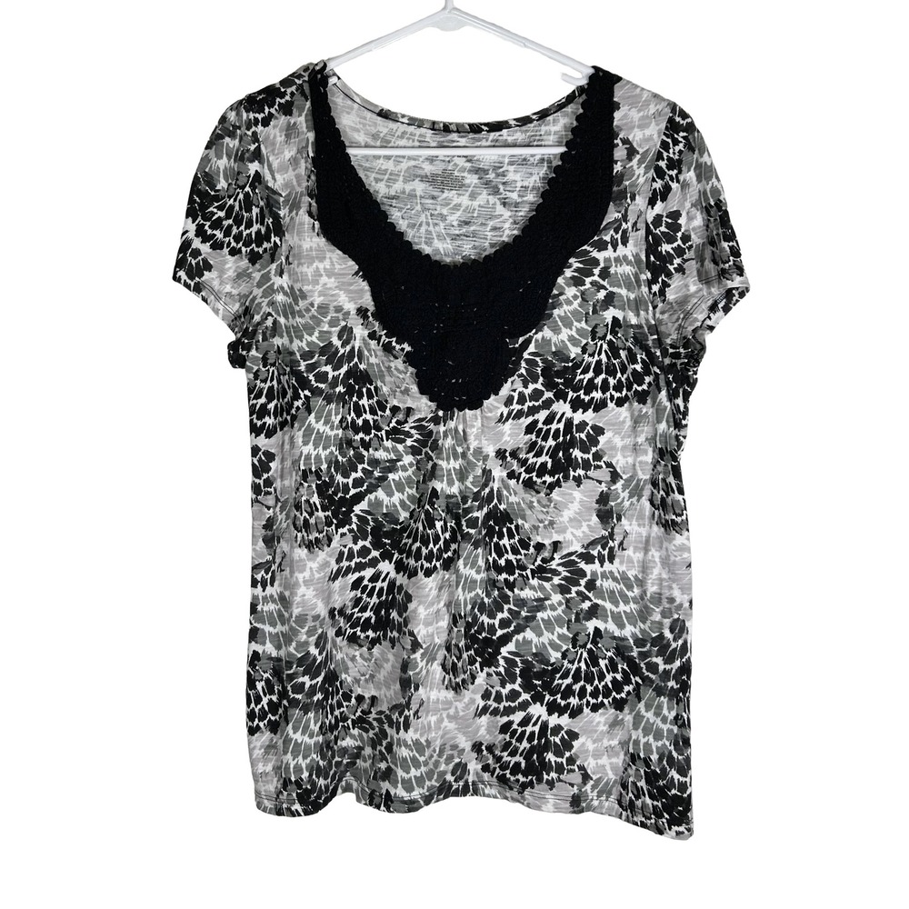 St Johns Bay Womens Large Black Gray Abstract Print Crochet V-Neck Cotton Top - Picture 1 of 7